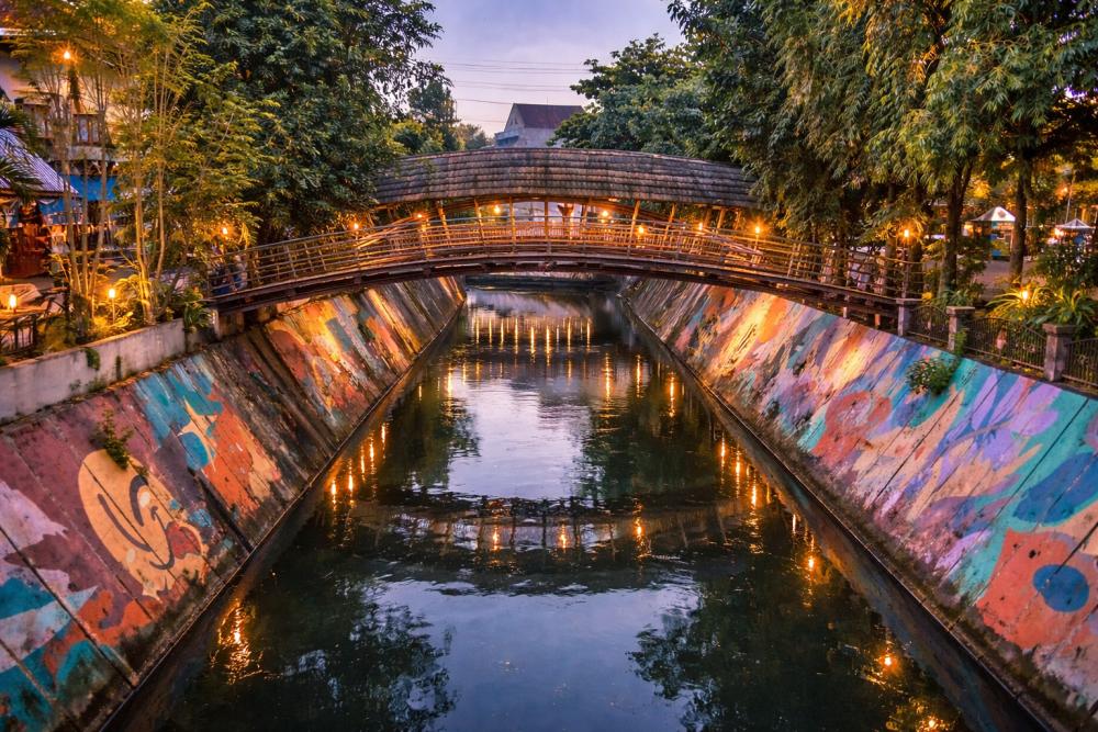 JEMBATAN BAMBU KALI PEPE SEBAGAI ELEMEN ARSITEKTUR  KOTA YANG IKONIK